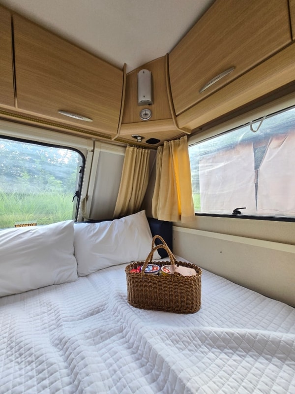 천안 오시유 캠핑장 카라반 후기 | 결혼 10주년, 내돈내산 찐...