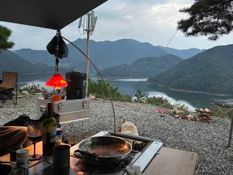 충북 충주 '퀸스타운 캠핑장' 환상적인 충주호 뷰맛집...