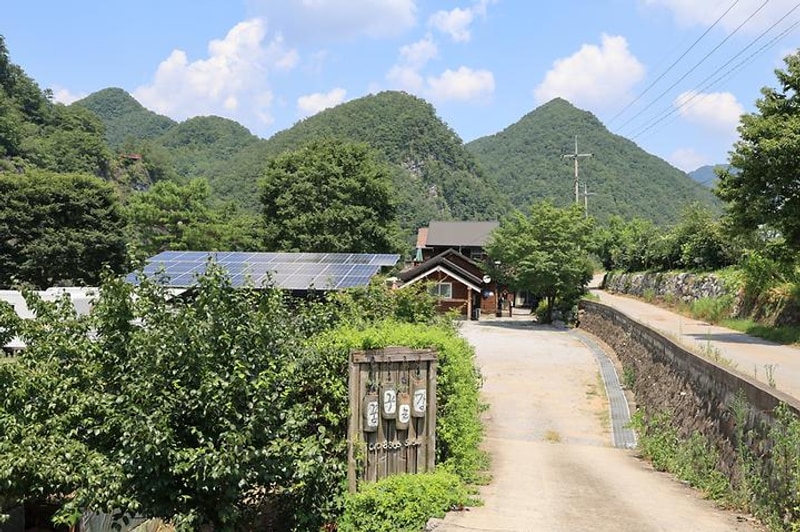 꿈꾸는 강 펜션 & 카라반 대표 사진