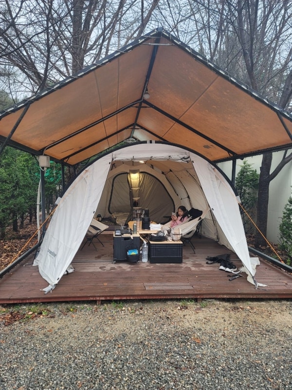 포천캠핑장, 전사이트가 타프존인 상아골계곡오토캠핑장에서...