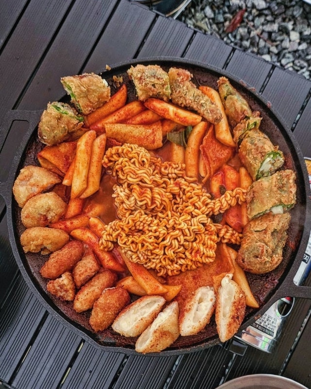 Ep.17 [가평 늘푸른쉼터오토캠핑장] 우중캠핑 처음인데요,,,