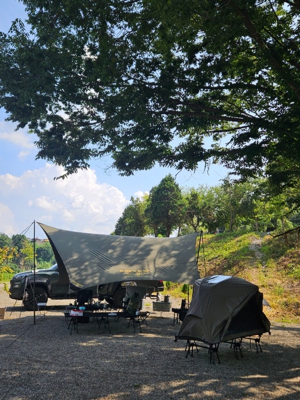 강원도 연천 스톤브룩캠핑장 / 판상절리 주상절리 / 차탄천 강뷰