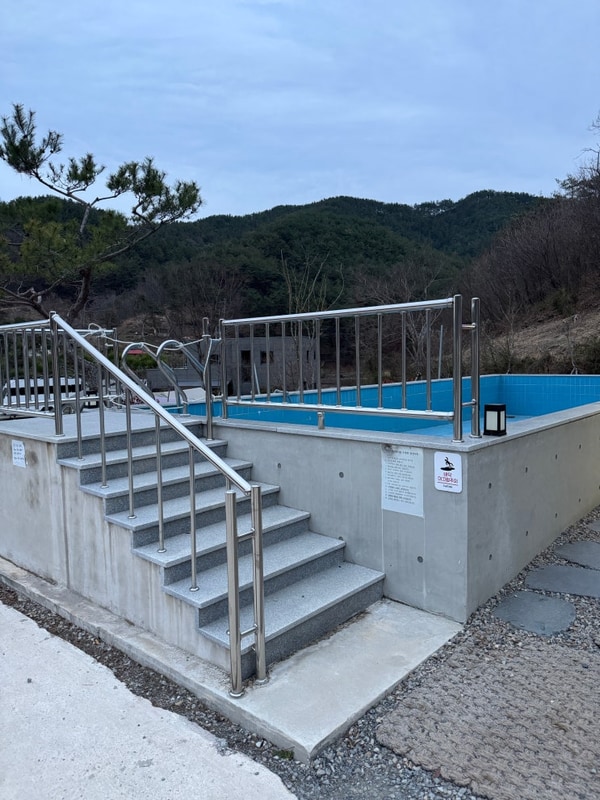 진주캠핑장 수영장있는캠핑장 연꽃자리캠핑타운