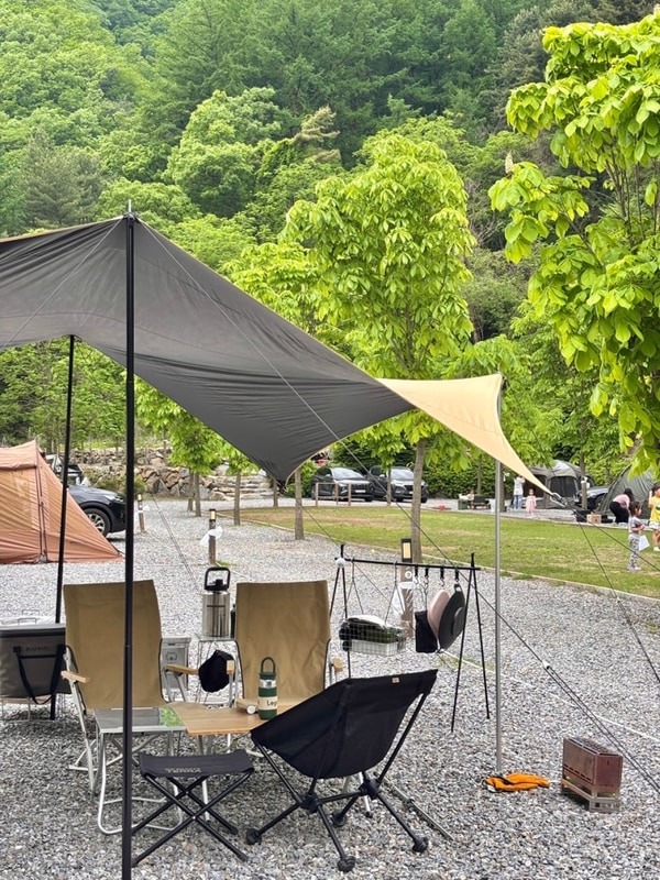 가평 캠프99 캠핑장 : 잔디, 계곡이 있는 캠핑장, 명당자리...