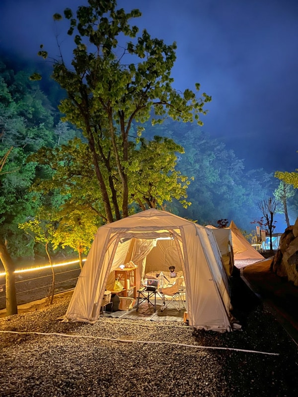 보얀트캠핑장 계곡 뷰 C존 4번 사이트 아이두젠 아베크텐트...