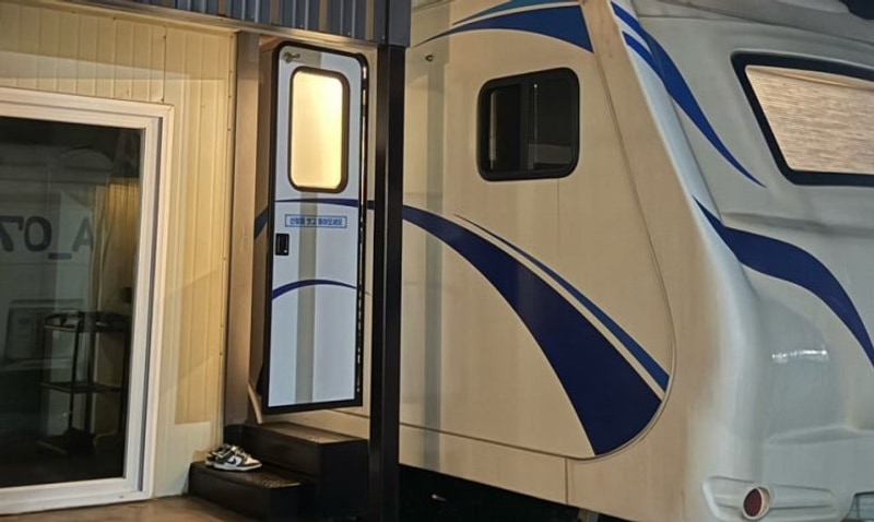 [포항] 이스턴모스트카라반/고미곰탕