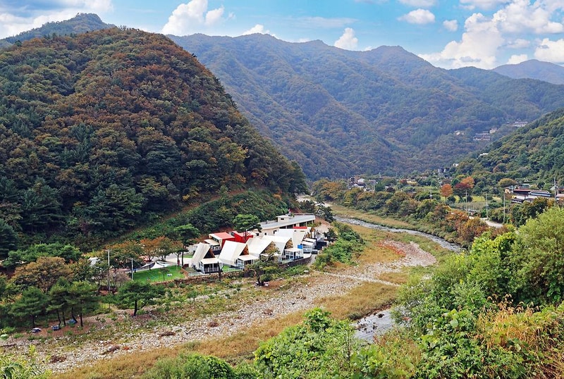 가평 아이섬 풀 글램핑 시설 사진 1