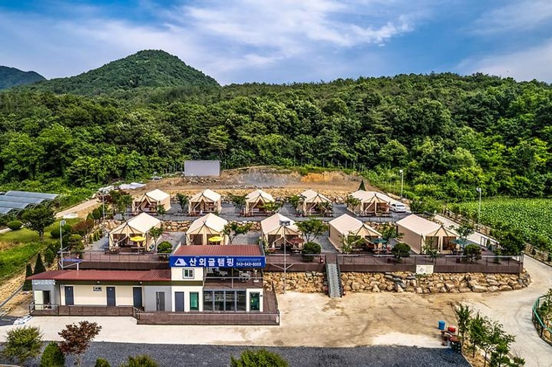 산외 글램핑 대표 사진