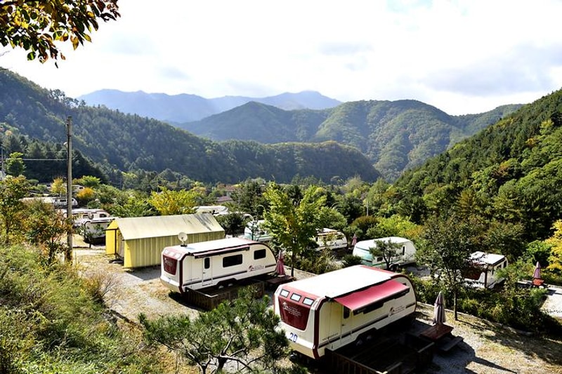 가평명지산카라반글램핑 대표 사진