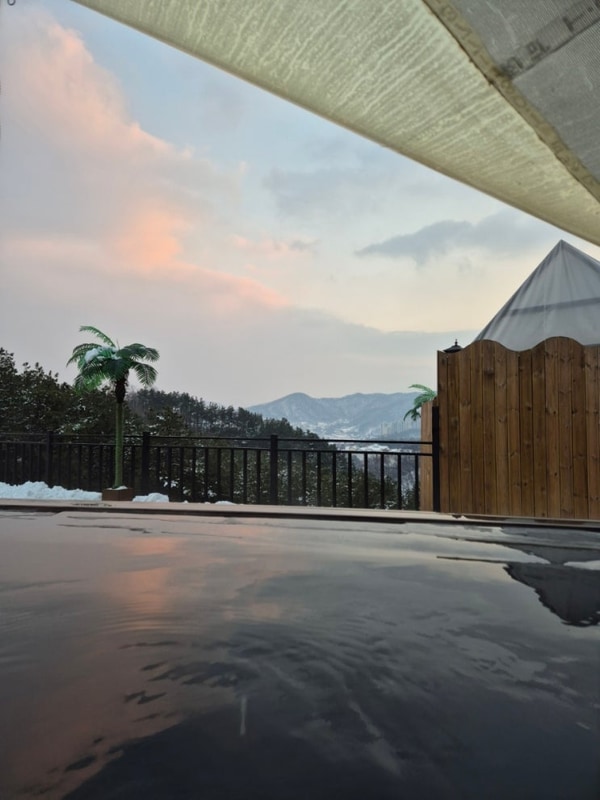 [양평] 노천탕이 있는 골든쌔들 캠핑장