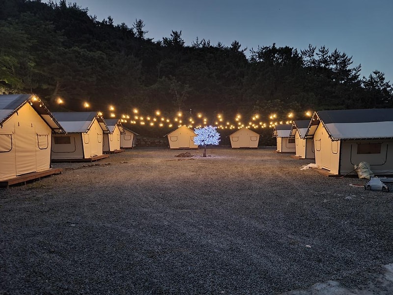 천지 글램핑 시설 사진 33