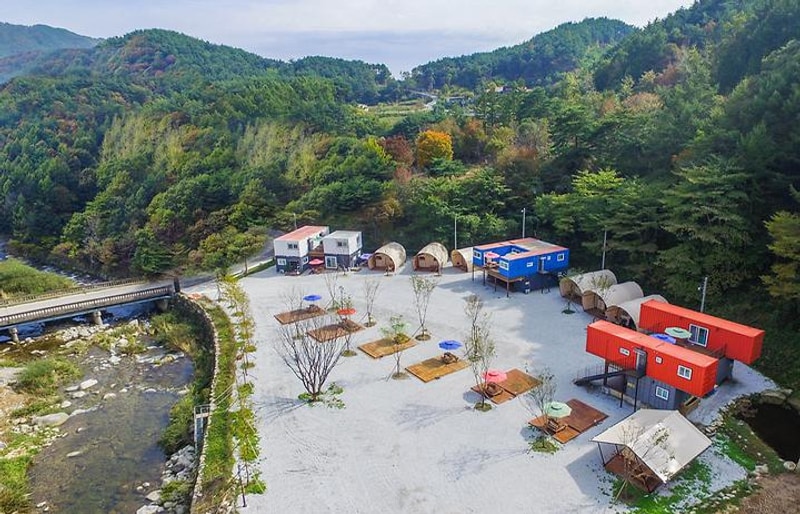 용추글램핑&펜션 대표 사진