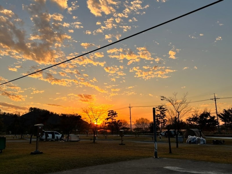 김해 “생림 오토캠핑장”_ 밖에서 고기 구워 먹고 싶다면 추천