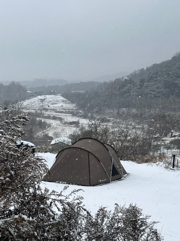 기록 20. 청주 : 초정 216 캠핑장 2번 사이트 / 설중 캠핑 ☃️