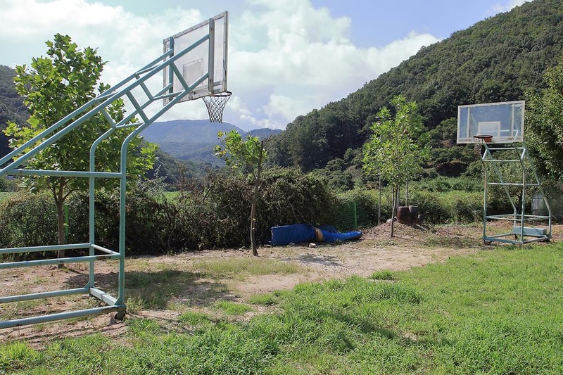 햇살아래 캠핑장 시설 사진 15