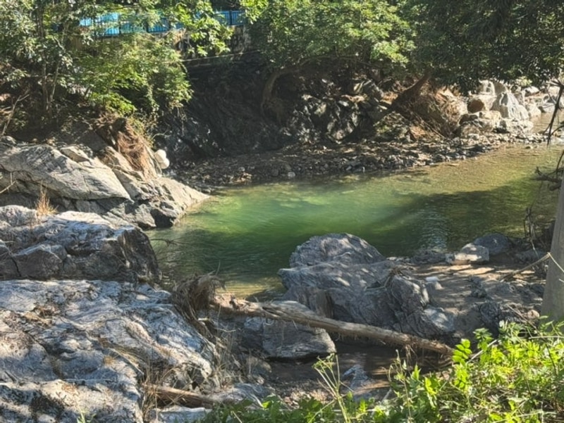 [가평] 수심 2m계곡 앞 '케이캠핑장' 솔직 후기