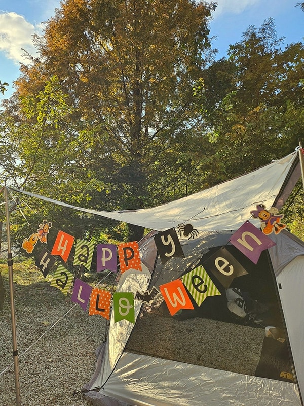 포천 백운계곡캠핑장 할로윈 캠핑 계곡방갈로 오토캠핑 사이트...