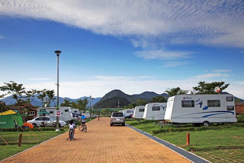 자라섬 캠핑장 시설 사진 1