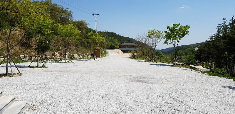 휴일엔캠핑 시설 사진 16