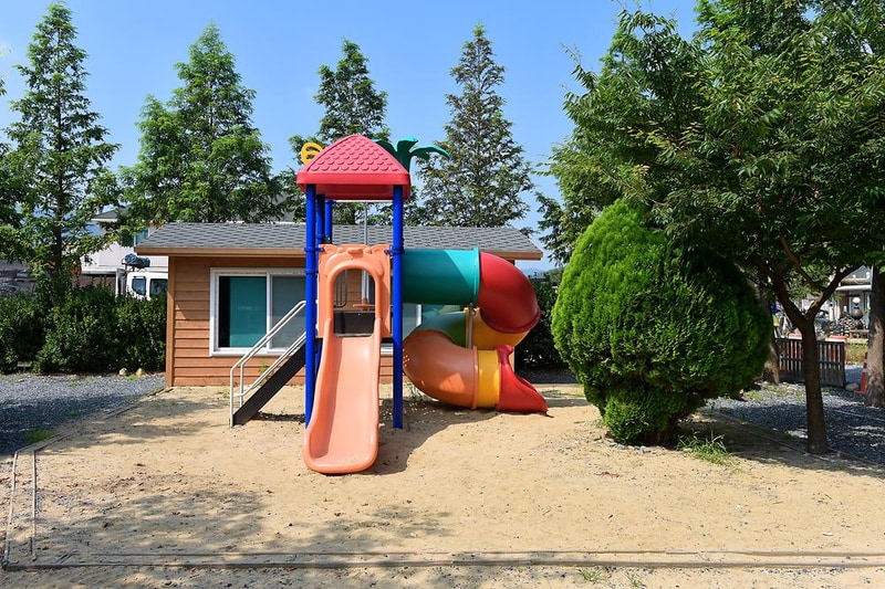 밀양사계절야영장 시설 사진 1