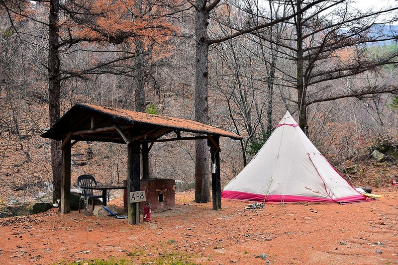 국망봉 자연휴양림캠핑장 시설 사진 1