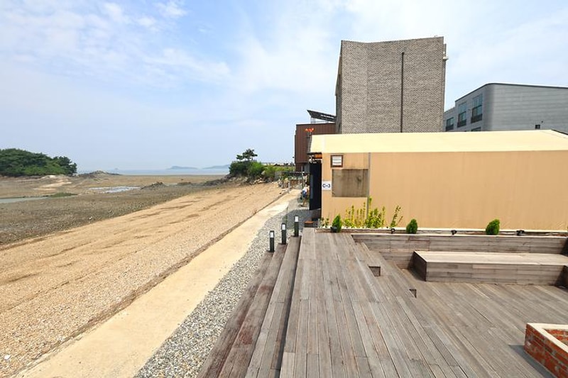 온더비치 글램핑 대표 사진