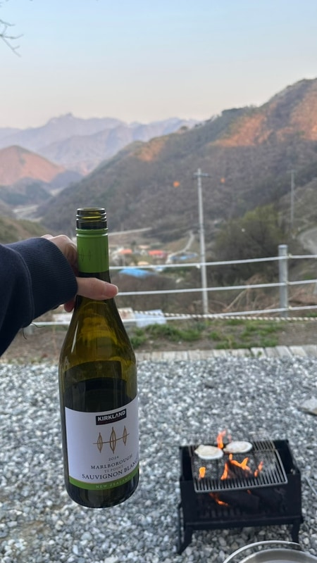 두 번째 캠핑 ️  충주 [ 재오개 캠핑장 ] C구역 / 근데 여기는...