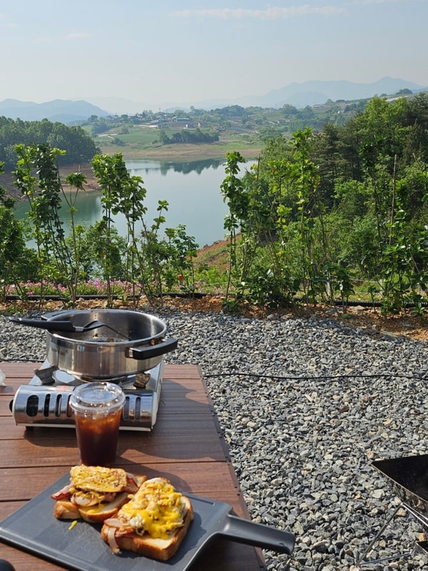 내려다보이는 제천 신상 캠핑장 후기 : 레이크힐 캠프(호수뷰...