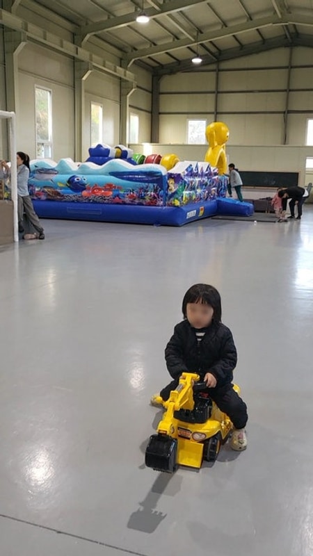 대형 실내 놀이방이 있는 연천 한솔스테이 캠핑장(A존)...