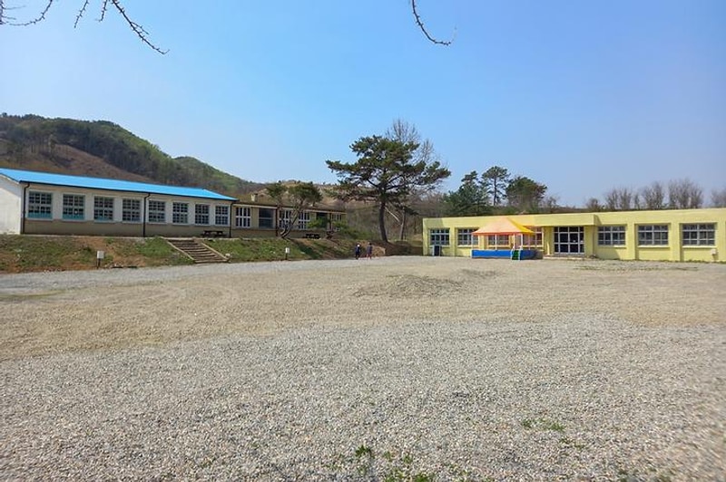 천안 놀이터 캠핑장 대표 사진