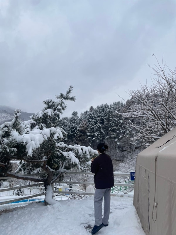 가평 개별화장실 캠핑장 방갈로가 있는 캠프스테이