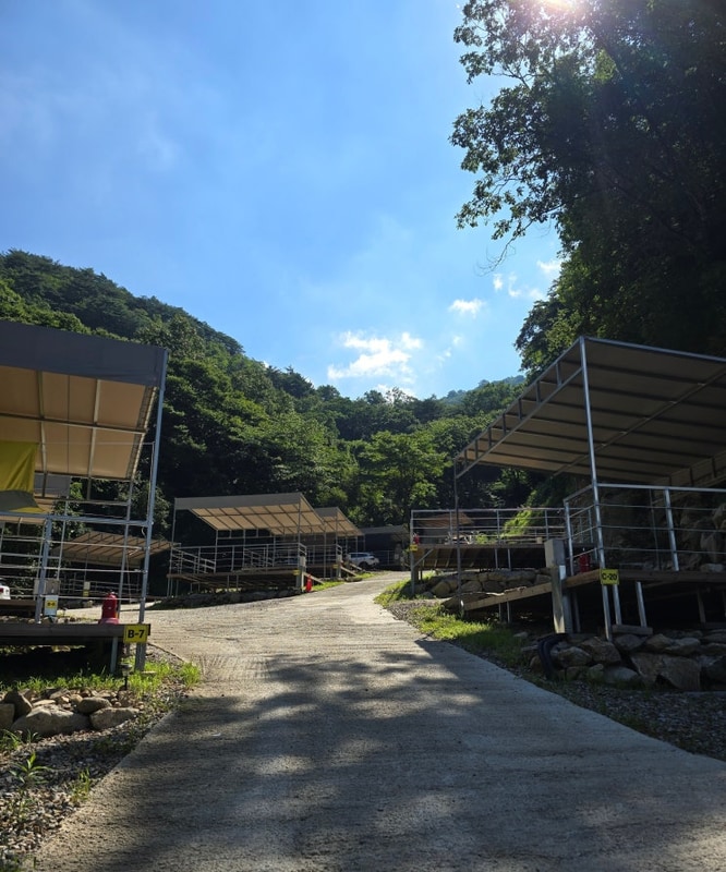 ［강원도］철월 계곡 "매월대폭포캠핑장" 오토캠핑장.