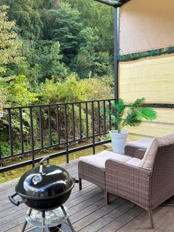 춘천 개별화장실 글램핑 ❛캠프나인❜ | 숲 뷰에 단독...