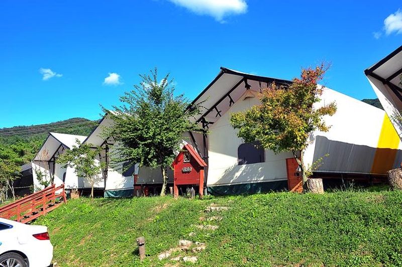 홀스킹덤 글램핑 대표 사진