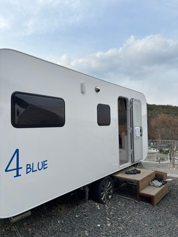 창원 마산 재방문 “더숨포레스트” 카라반 커플형 블루...