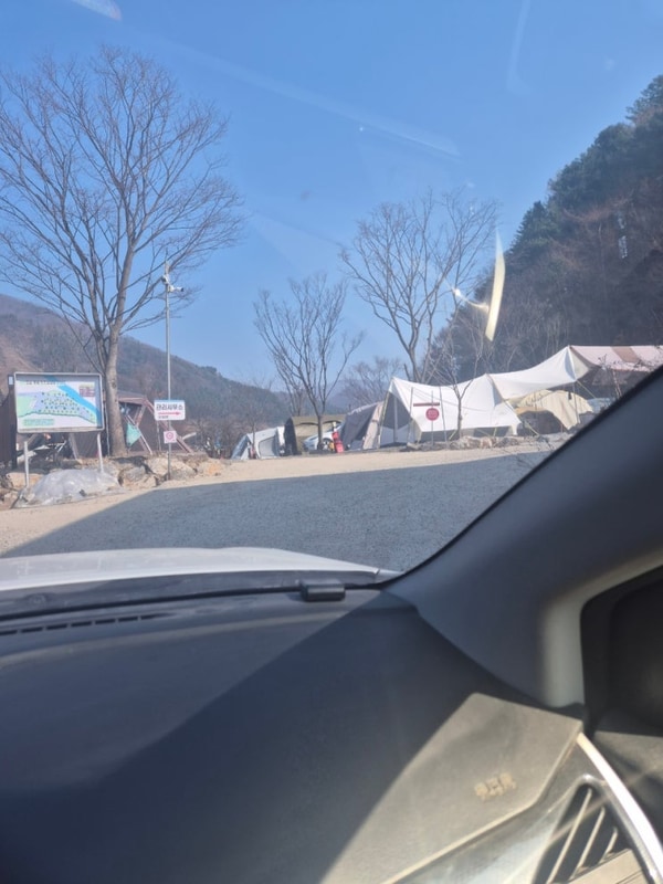 맑은 계곡 따라 흐르는 힐링의 시간 양평힐링계곡오토캠핑장...