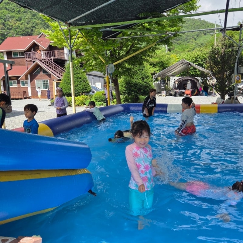 제천솔내음 캠핑장 2025년 물놀이 끝자락에서 신나