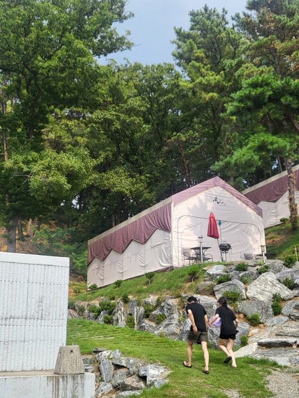 [청주 오창] 여름의 끝자락 우리는 낭만을 담아, 더오창호글램핑장