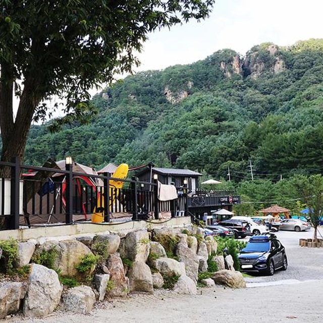 산정호수 돌고래 캠핑장