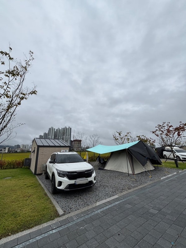 이천 복하천 제3수변공원 캠핑장 B사이트 후기, 사이트별 시설...