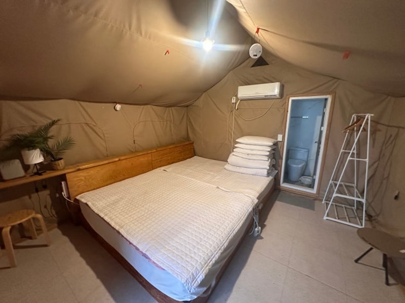 [경주] 개별 화장실, 수영장이 있는 '별자리캠핑랜드' 42번...