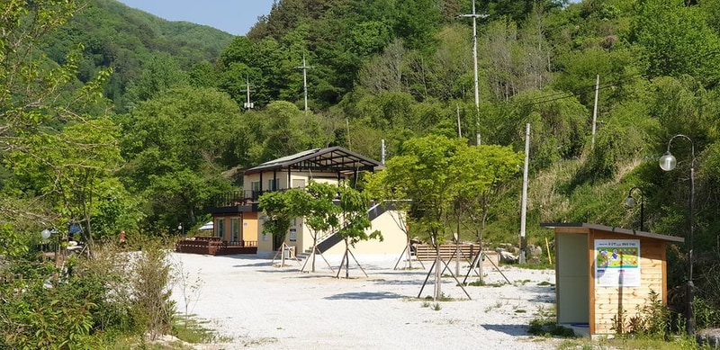 휴일엔캠핑 시설 사진 3