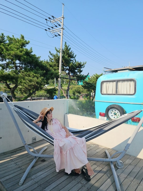 동화같았던 부산 기장 감성숙소 더 무빙 카라반 이용후기