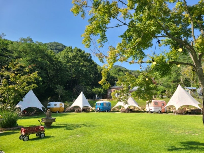 충남 금산 카라반 라라랜드