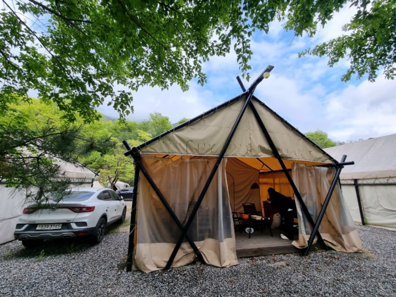 아이들이 놀기 좋은 포천 풍혈산 캠핑장 세미글램핑 후기