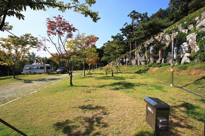 예당관광지 국민여가캠핑장 대표 사진