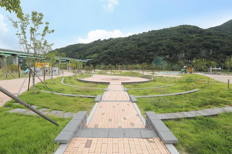 청도군 자전거공원 캠핑장 시설 사진 8