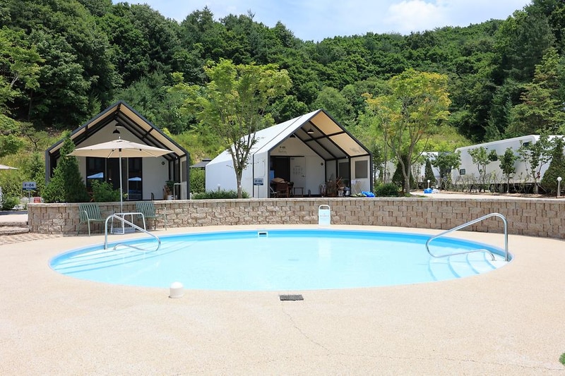 숲에서 만난 바다 글램핑 시설 사진 17