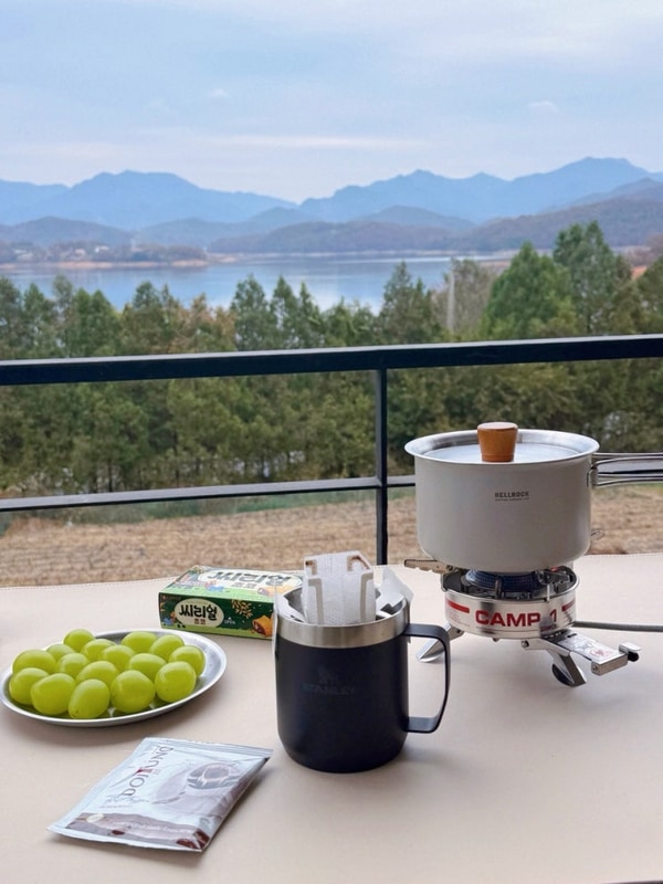 충북 제천 청풍호 가을 캠핑 '청풍호반 오토캠핑장' D구역...