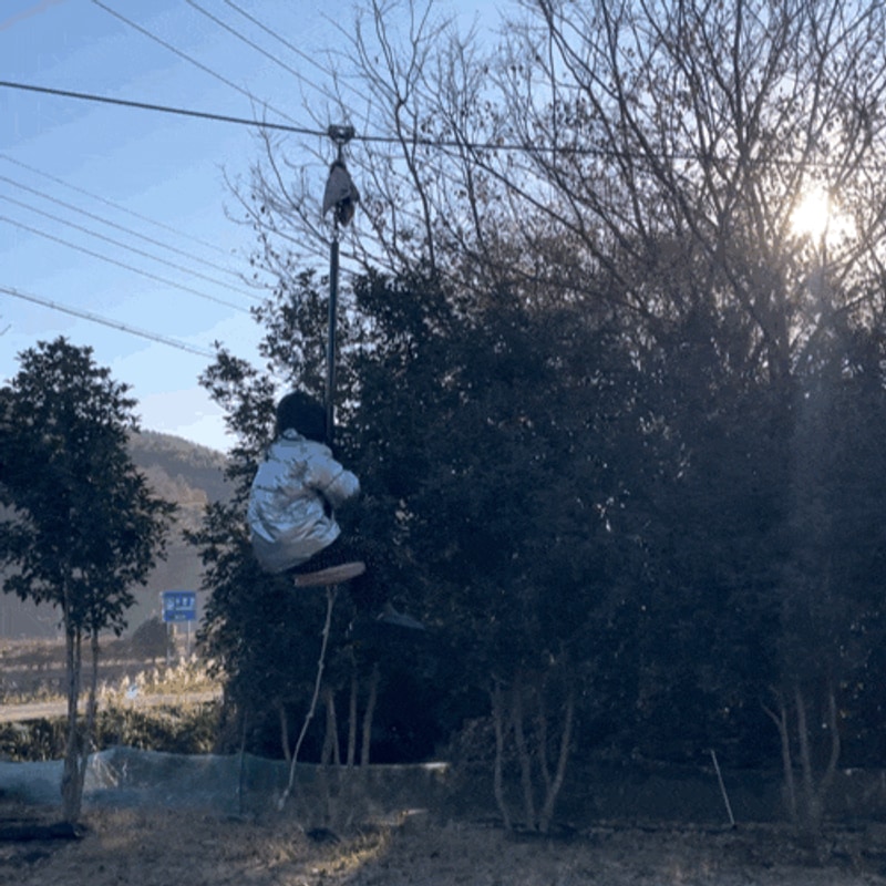 경남 고성 실내놀이방 짚라인이 있는 캠핑장 "고성잔디캠핑장"
